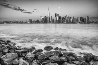 Skyline of downtown Manhattan over Hudson River, New York City