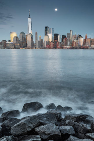 Skyline of downtown Manhattan over Hudson River, New York City