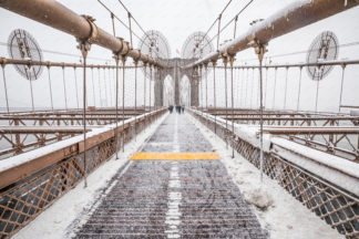 New York Brooklyn Bridge snowfall