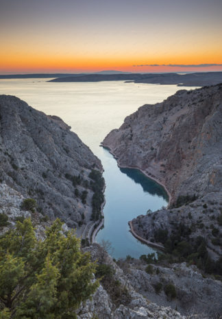 Zavratnica bay sunset