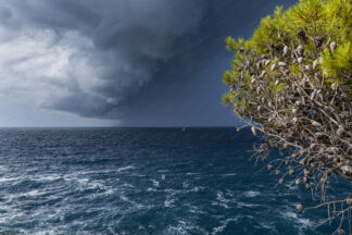 Heawy storm on the sea