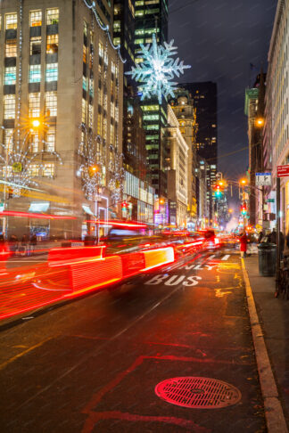 Traffic in 5th avenue in New York City at Christmas