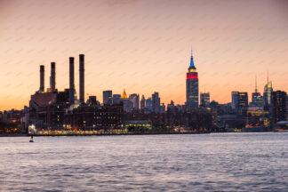 Nwe York City skyline at sunset